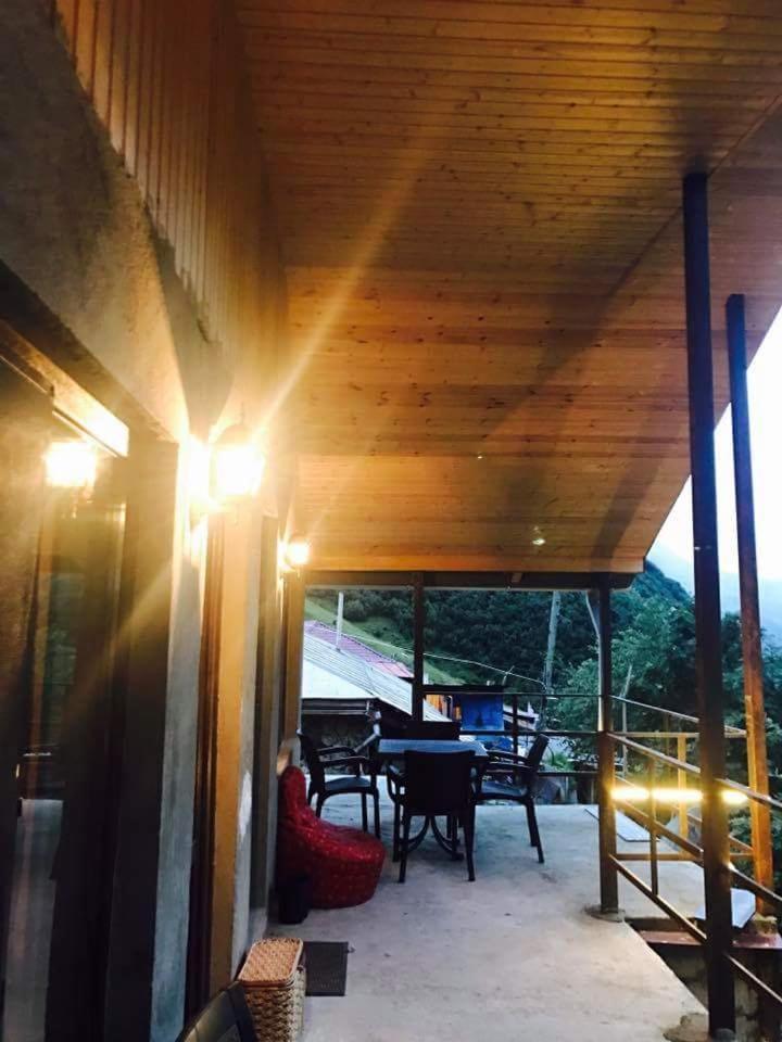 Bed and Breakfast Metitsa Juta Exterior foto
